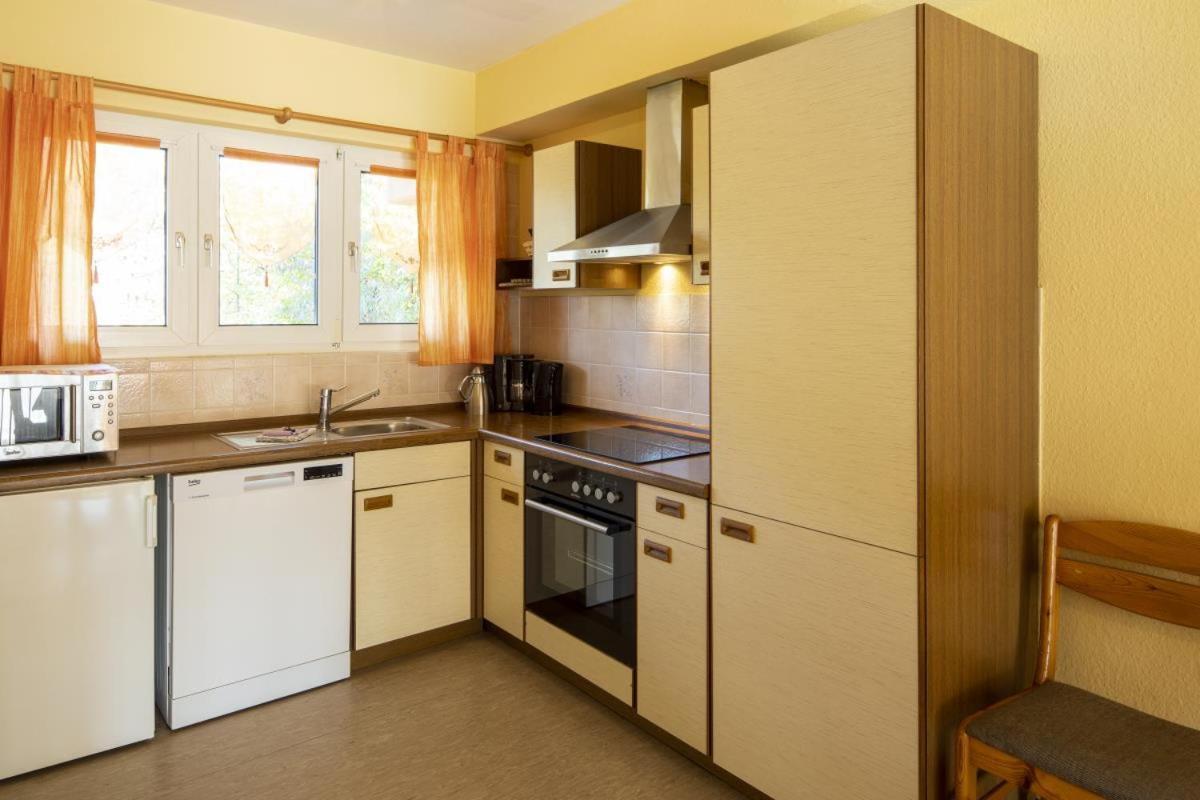 Helle 93M2 Fewo Mit 2 Schlafzimmern Am Edersee Scheid  المظهر الخارجي الصورة